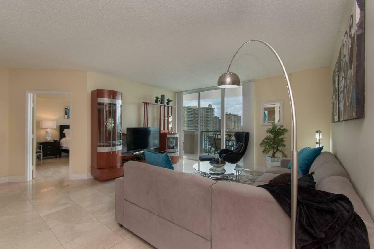 Stylish Modern 2Bd/2Bth Apt. Min To Beach Маямі-Біч Екстер'єр фото